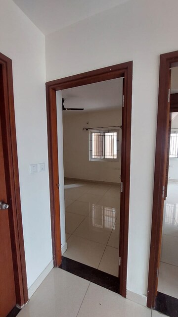 Room in 2 BHK Apartment at Salarpuria Sattva Laurel Heights, Hesaraghatta – for Rent