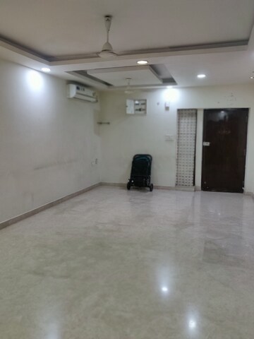 Bathroom in 3 BHK Apartment at Sunrise Valley Attapur, Attapur – for Rent