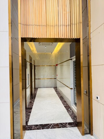 Staircase in 3 BHK Builder Floor at Unitech Nirvana Country Cedar Crest, Sector 50 – for Rent