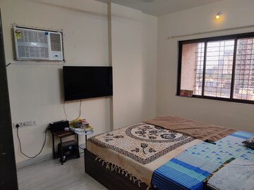 2 BHK Apartment For Rent in Lalbaug