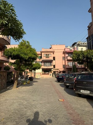 2.5 BHK Builder Floor For Sale in Uppal Southend, Sector 49