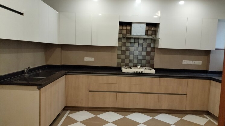 Kitchen, vasant vihar 4 Bedroom 3600 Sq.Ft. Apartment In Vasant Vihar Delhi 8893694