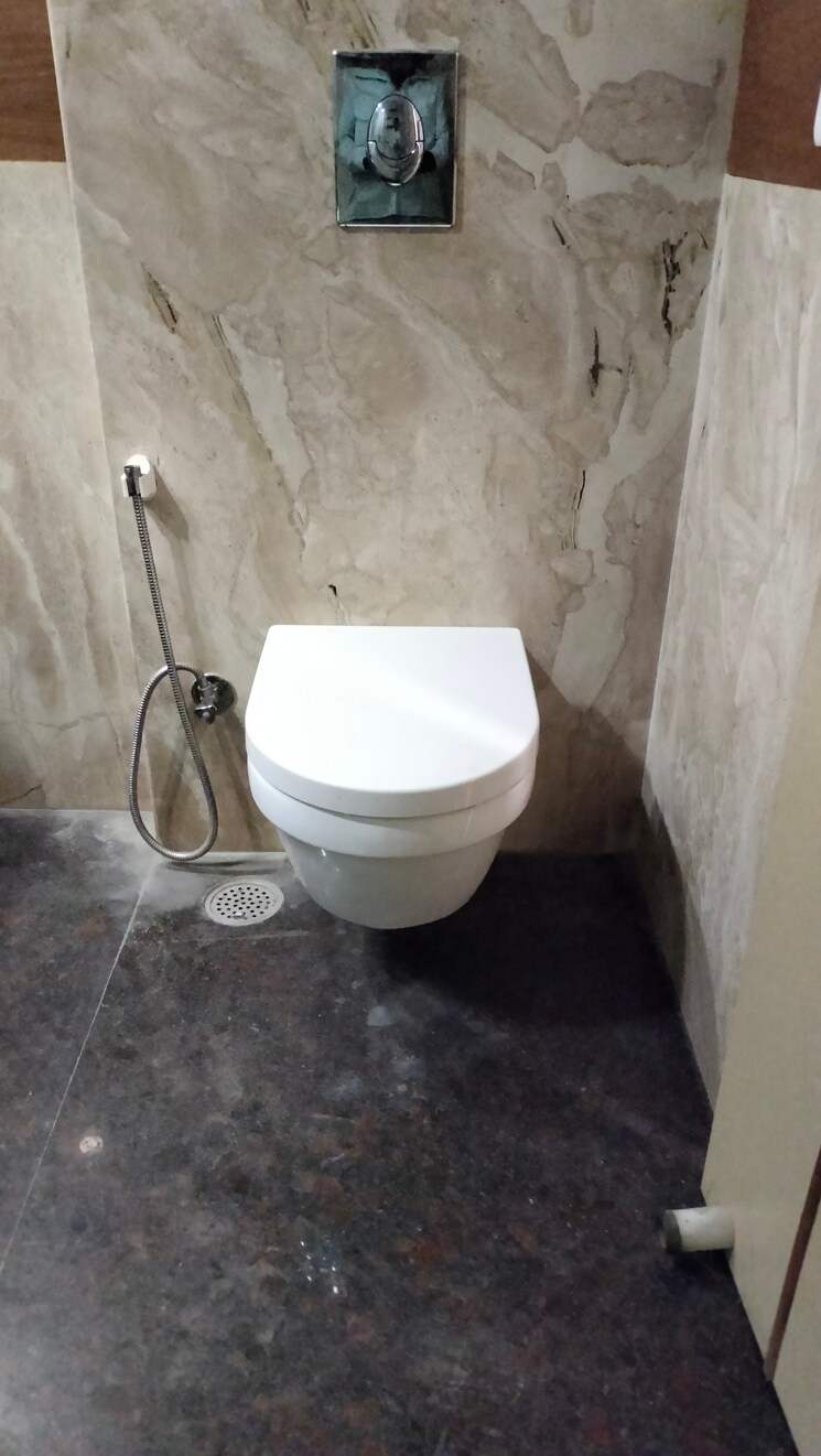Bathroom, vasant vihar 4 Bedroom 3600 Sq.Ft. Apartment In Vasant Vihar Delhi 8893694
