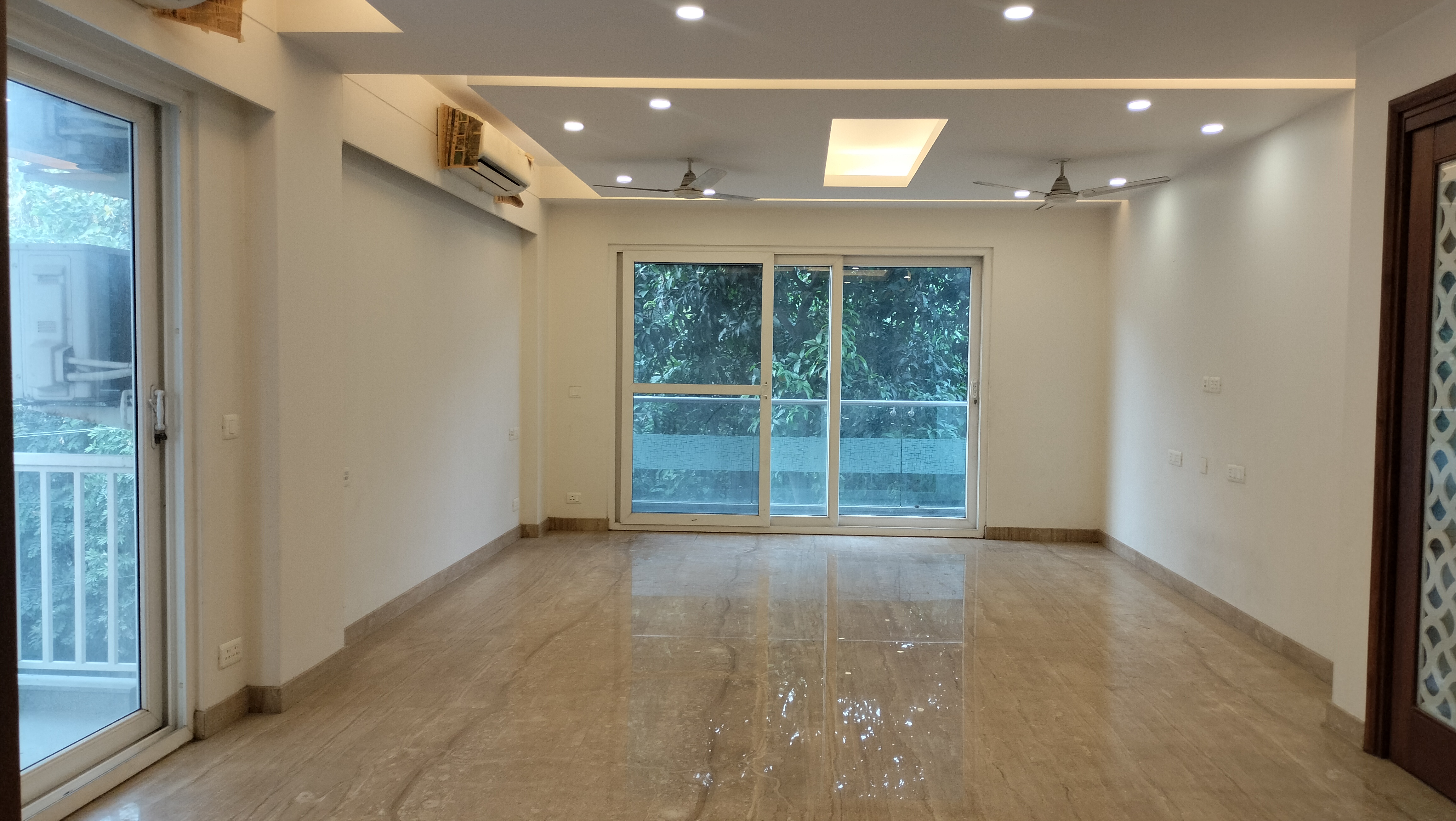 4 BHK + Pooja Room,Servant Room,Study Room,Extra Room Apartment For Sale in D-2/ Block Vasant Vihar 