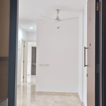 Room in 2 BHK Apartment at Hiranandani Athena, Patlipada – for Rent