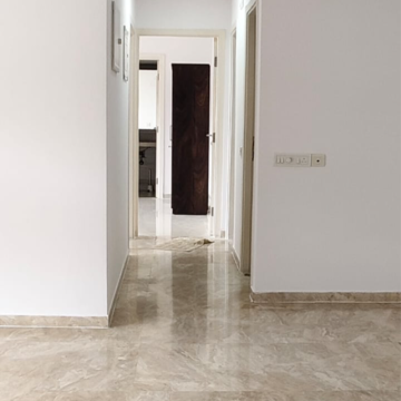 Room in 2 BHK Apartment at Hiranandani Athena, Patlipada – for Rent