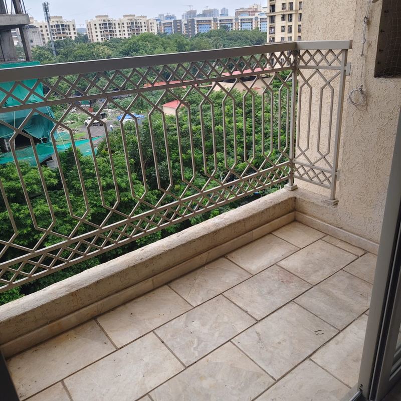 2 BHK + Servant Room Apartment For Rent in Hiranandani Athena