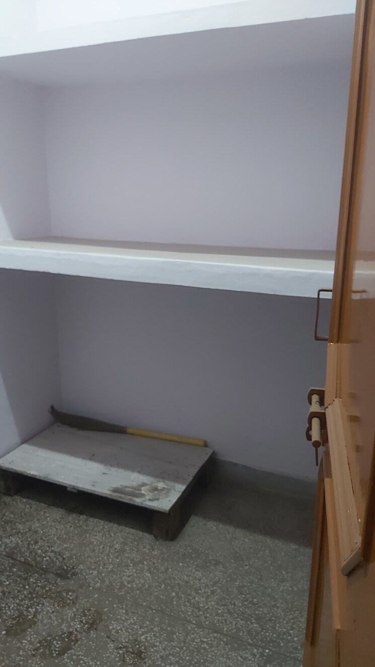 undefined, uma-cooperative-society 1.5 Bedroom 550 Sq.Ft. Apartment In Mayur Vihar 1 Delhi 8893750