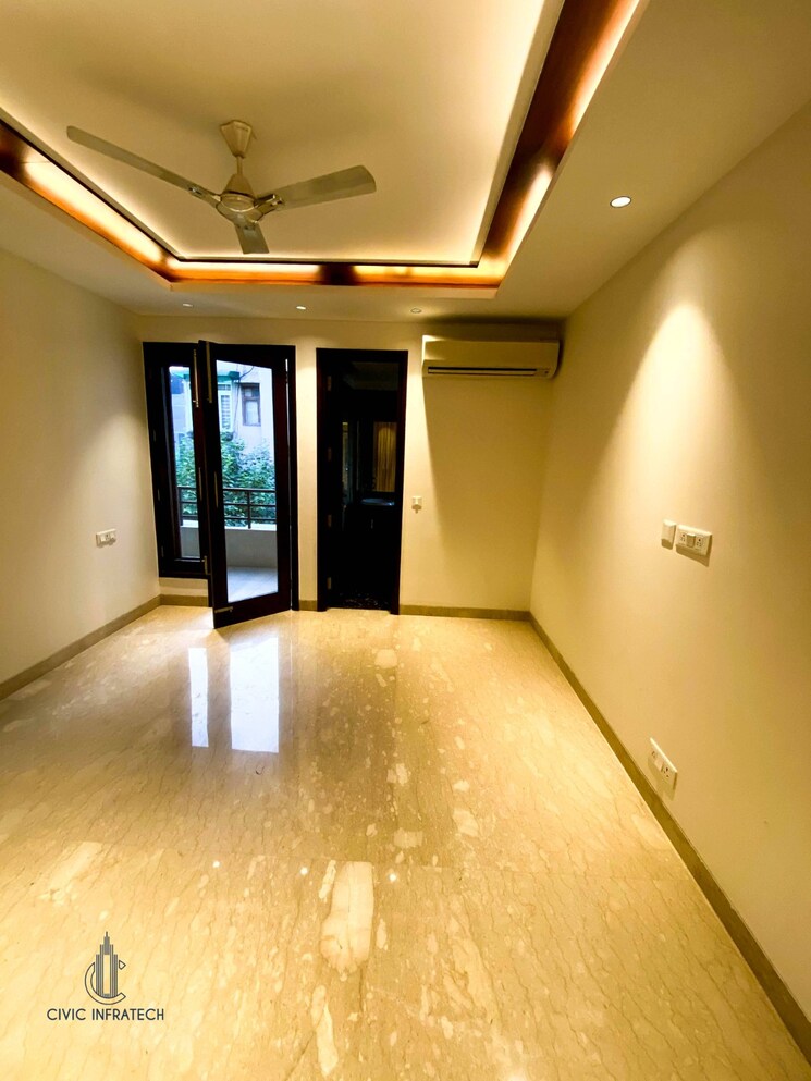Room, greater kailash ii 4 Bedroom 2500 Sq.Ft. Apartment In Greater Kailash ii Delhi 8893743