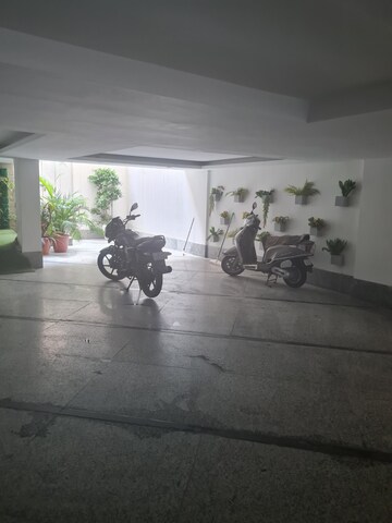 Parking in 4 BHK Apartment at Greater Kailash ii – for Rent