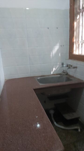 Bathroom in 1.5 BHK Apartment at Uma Cooperative Society, Mayur Vihar 1 – for Rent