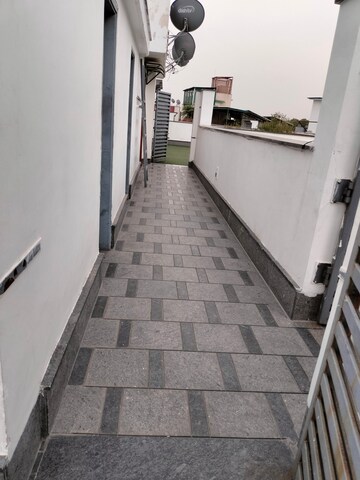 Balcony in 4 BHK Apartment at RWA Hauz Khas Block C 5, Hauz Khas – for Rent
