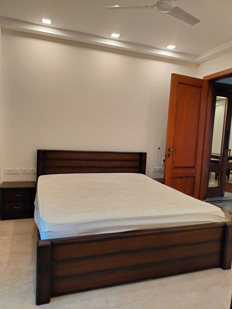 Bedroom, rwa-hauz-khas-block-c-5 4 Bedroom 4500 Sq.Ft. Apartment In Hauz Khas Delhi 8893747