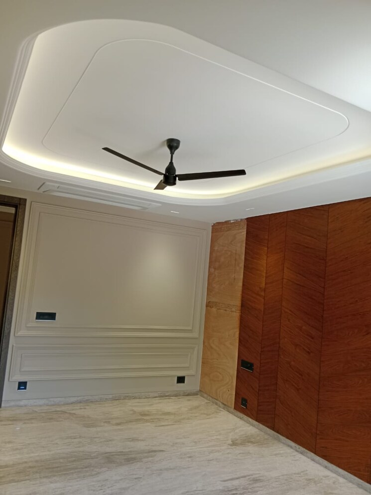 Room, greater kailash i 5 Bedroom 10000 Sq.Ft. Apartment In Greater Kailash I Delhi 8893757