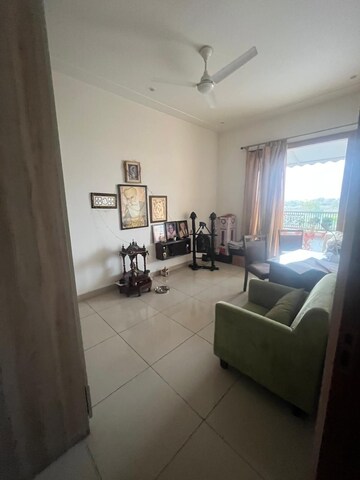 Living Room in 4 BHK Builder Floor at Manohar Singh Palm Residency, North Mullanpur – for Rent