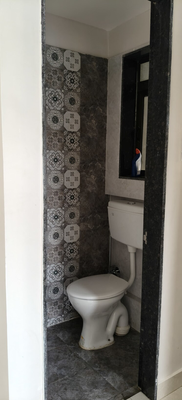 Bathroom, cidco-sector-6-bamandongri-chs 1 Bedroom 650 Sq.Ft. Apartment In Ulwe Navi Mumbai 8893783