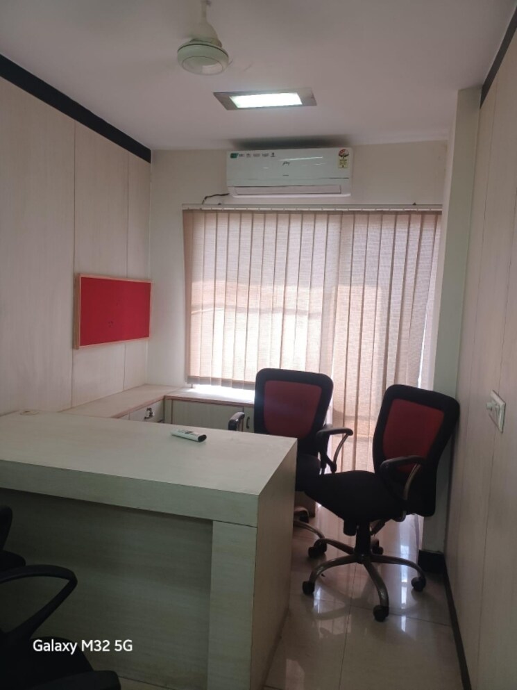 Team Area, laxmi nagar Commercial Office Space 658 Sq.Ft. In Laxmi Nagar Delhi 8893777