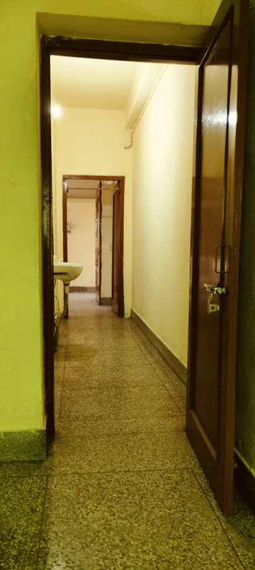 Room in 1 BHK Independent House at Kidwaipuri – for Rent