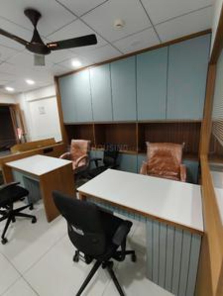 Team Area, nirman vihar Commercial Office Space 423 Sq.Ft. In Nirman Vihar Delhi 8893793