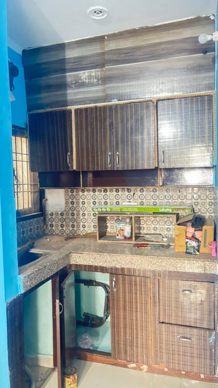 Kitchen, dlf ankur vihar 1 Bedroom 450 Sq.Ft. Builder Floor In Dlf Ankur Vihar Ghaziabad 8893804
