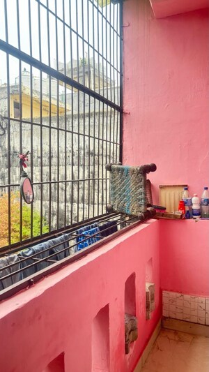 Balcony in 1 BHK Builder Floor at Dlf Ankur Vihar – for Sale