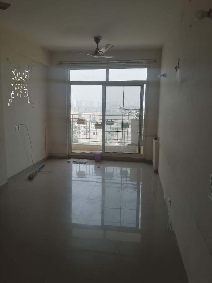 Room, sushma-grande-nxt 3.5 Bedroom 2200 Sq.Ft. Apartment In Lohgarh Zirakpur 8893800