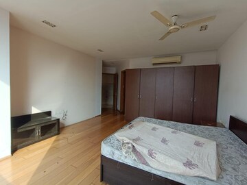Bedroom in 3 BHK Apartment at S D The Imperial Edge, Tardeo – for Rent