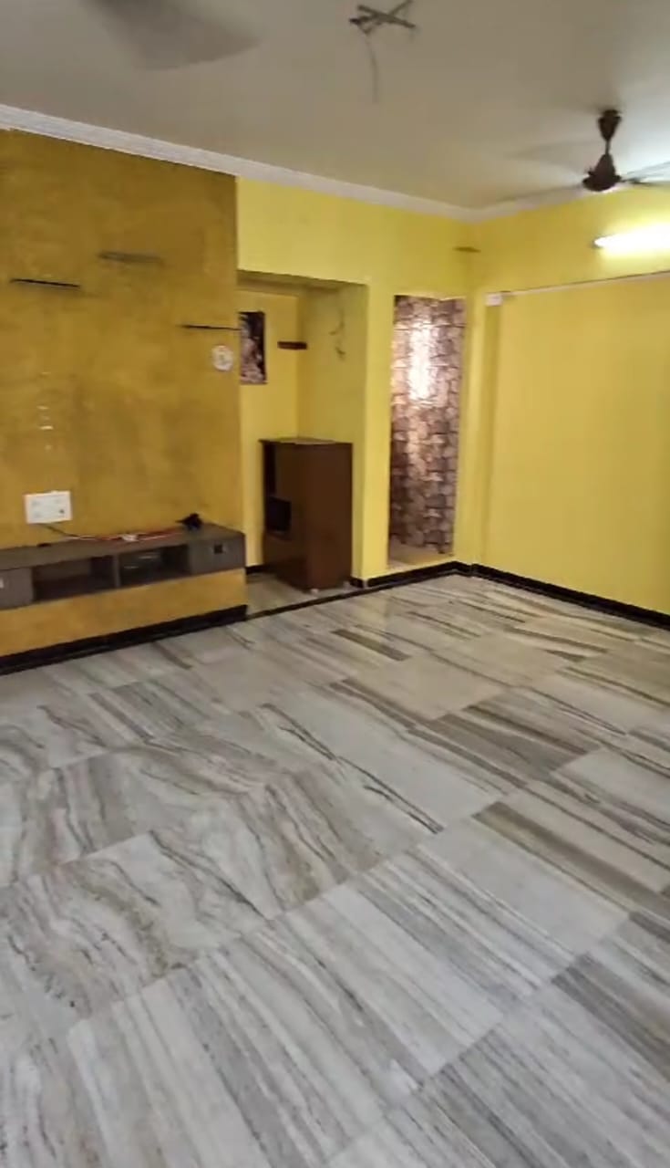 1 BHK + Study Room 650 Sq.Ft. Apartment in Tulsidham Complex