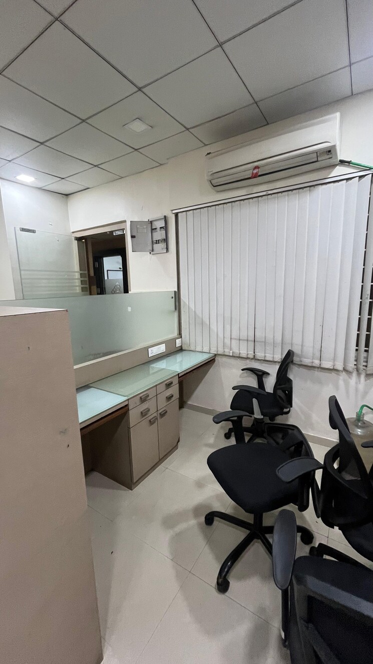 Team Area, damji-shamji-business-78 Commercial Office Space 560 Sq.Ft. In Kanjurmarg West Mumbai 8893807
