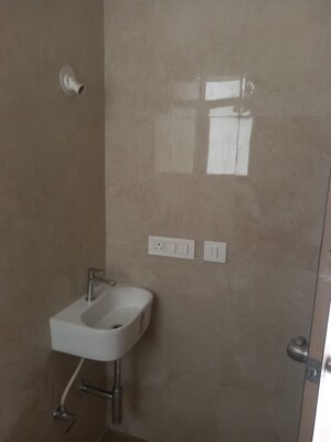 2 BHK Apartment For Sale in Crescent Horizon, Kandivali East