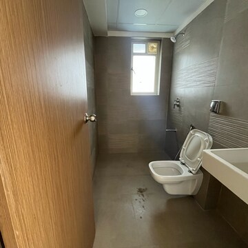 Bathroom in 3 BHK Apartment at Supreme Estia Phase 1, Baner – for Sale