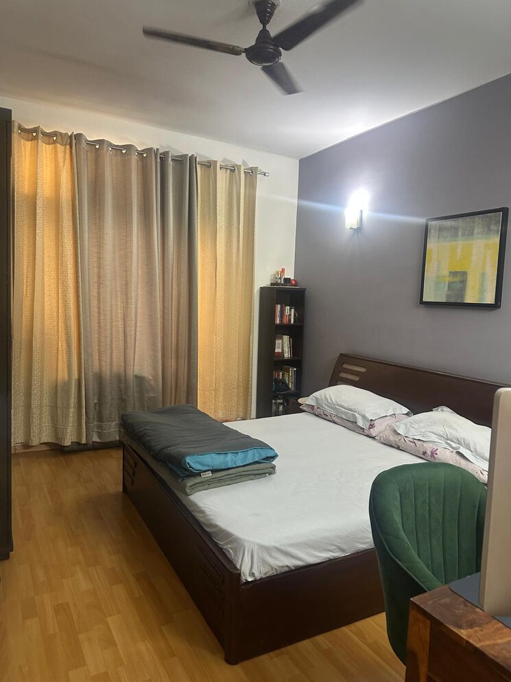 Bedroom, unitech-deerwood-chase 4 Bedroom 4500 Sq.Ft. Villa In Nirvana Country Gurgaon 8893832