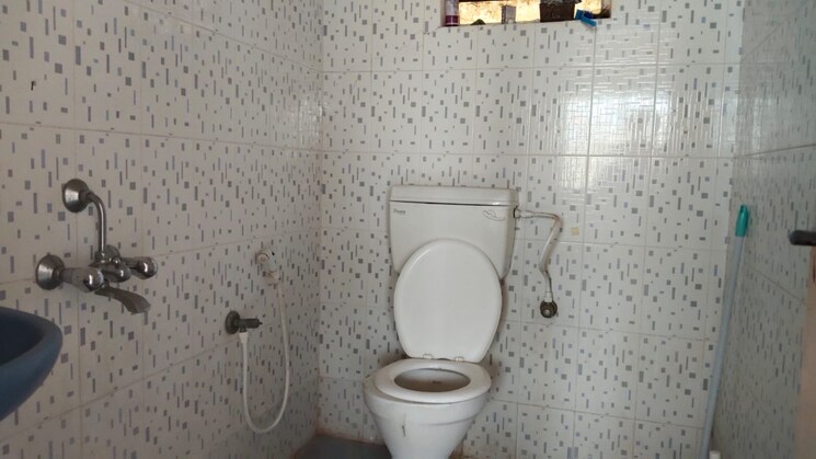 Bathroom, cr-enclave 2 Bedroom 1100 Sq.Ft. Apartment In Kodihalli Bangalore 8893853