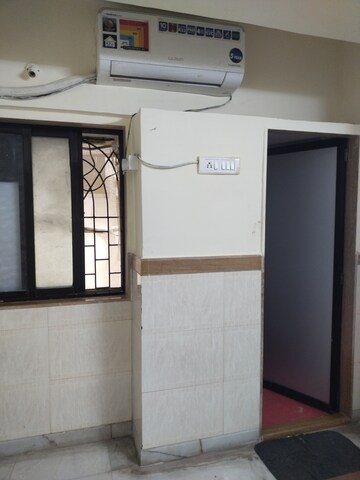 Room in 1.5 BHK Villa at Chembur – for Rent