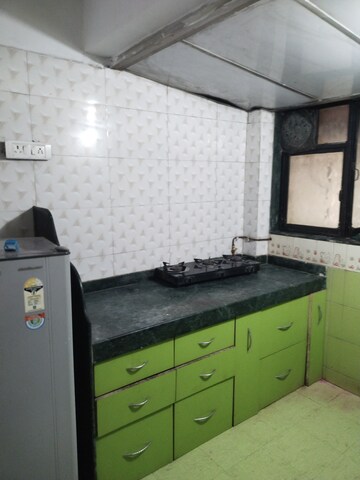 Kitchen in 1.5 BHK Villa at Chembur – for Rent