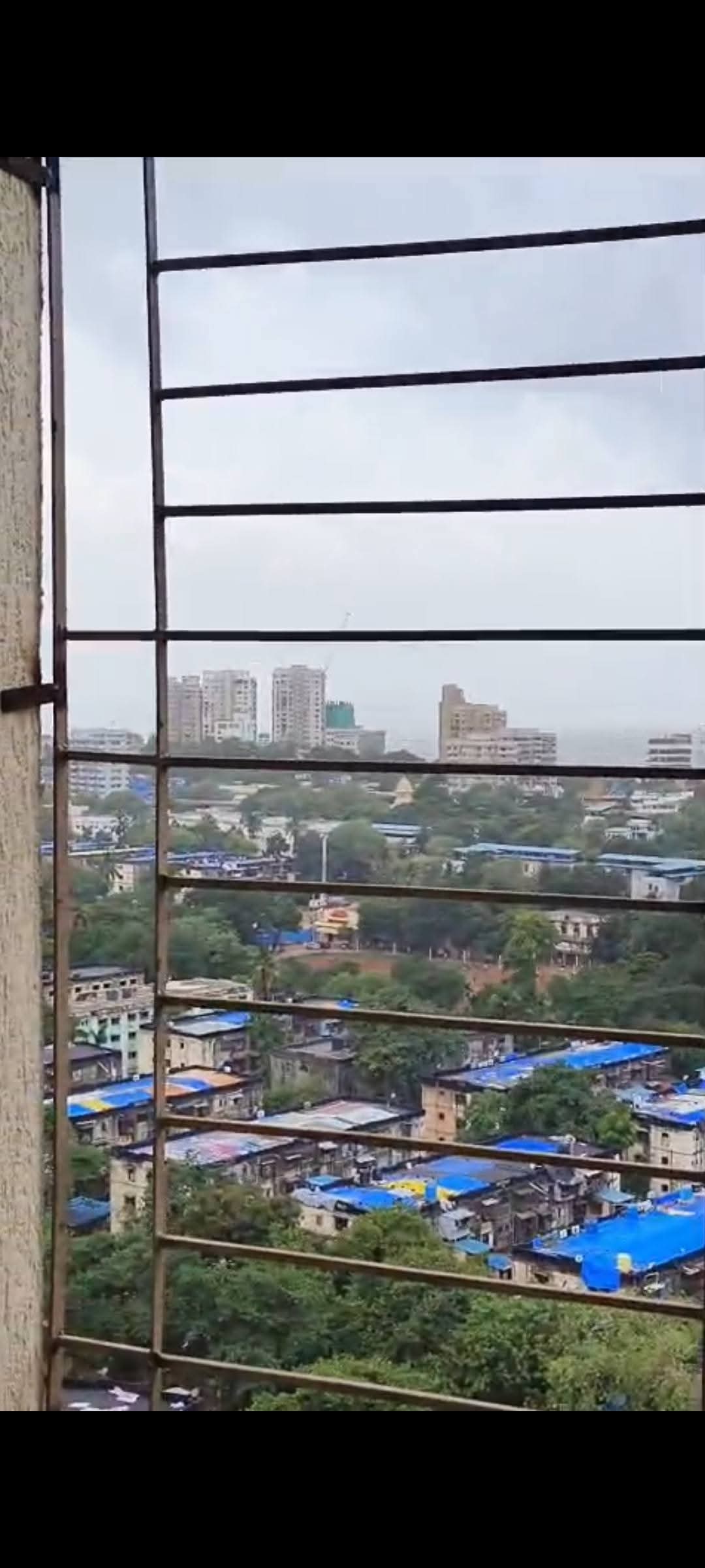 2 BHK Apartment For Rent in Dosti Eastern Bay