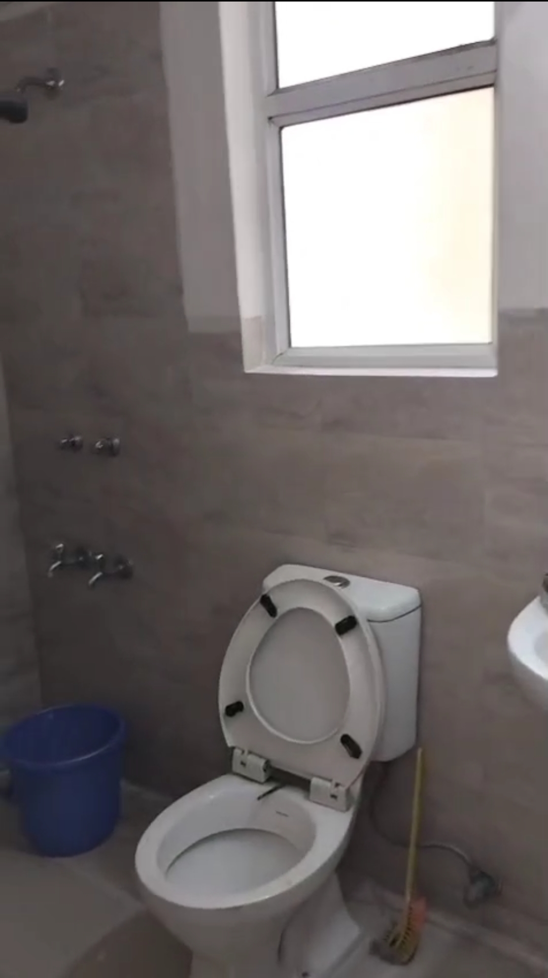 2 BHK Apartment For Rent in Wave Dream Homes