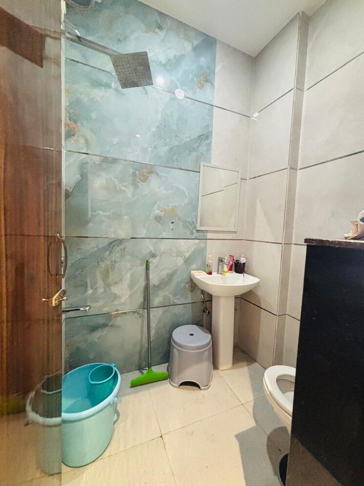 Bathroom, sector 66 b 2 Bedroom 1000 Sq.Ft. Builder Floor In Sector 66 B Mohali 8893925