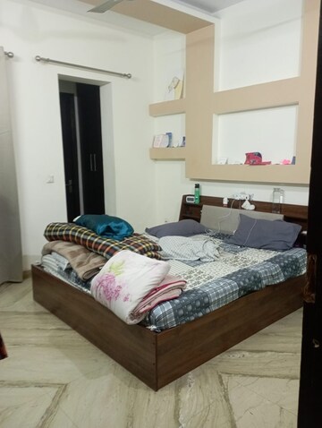 Master Bedroom in 2.5 BHK Builder Floor at Sector 46 – for Rent
