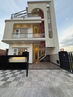 Master Bedroom in 4 BHK Independent House at Greater Mohali – for Sale