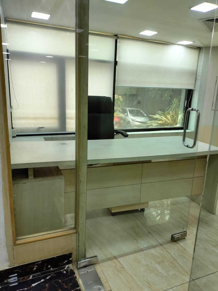 Team Area, okhla industrial estate phase 3 Commercial Office Space 2500 Sq.Ft. In Okhla Industrial Estate Phase 3 Delhi 8893928