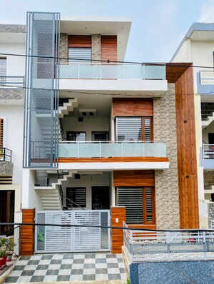 4 BHK Independent House For Sale in Sunny Enclave