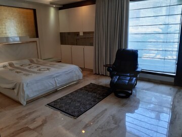 Room in 4 BHK Apartment at Boutique Residential Apartments D-6 4, Vasant Vihar – for Sale