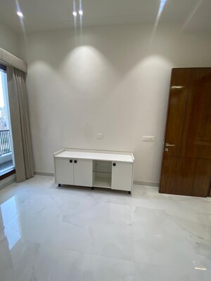 Room in 4 BHK Independent House at Sector 123 – for Sale