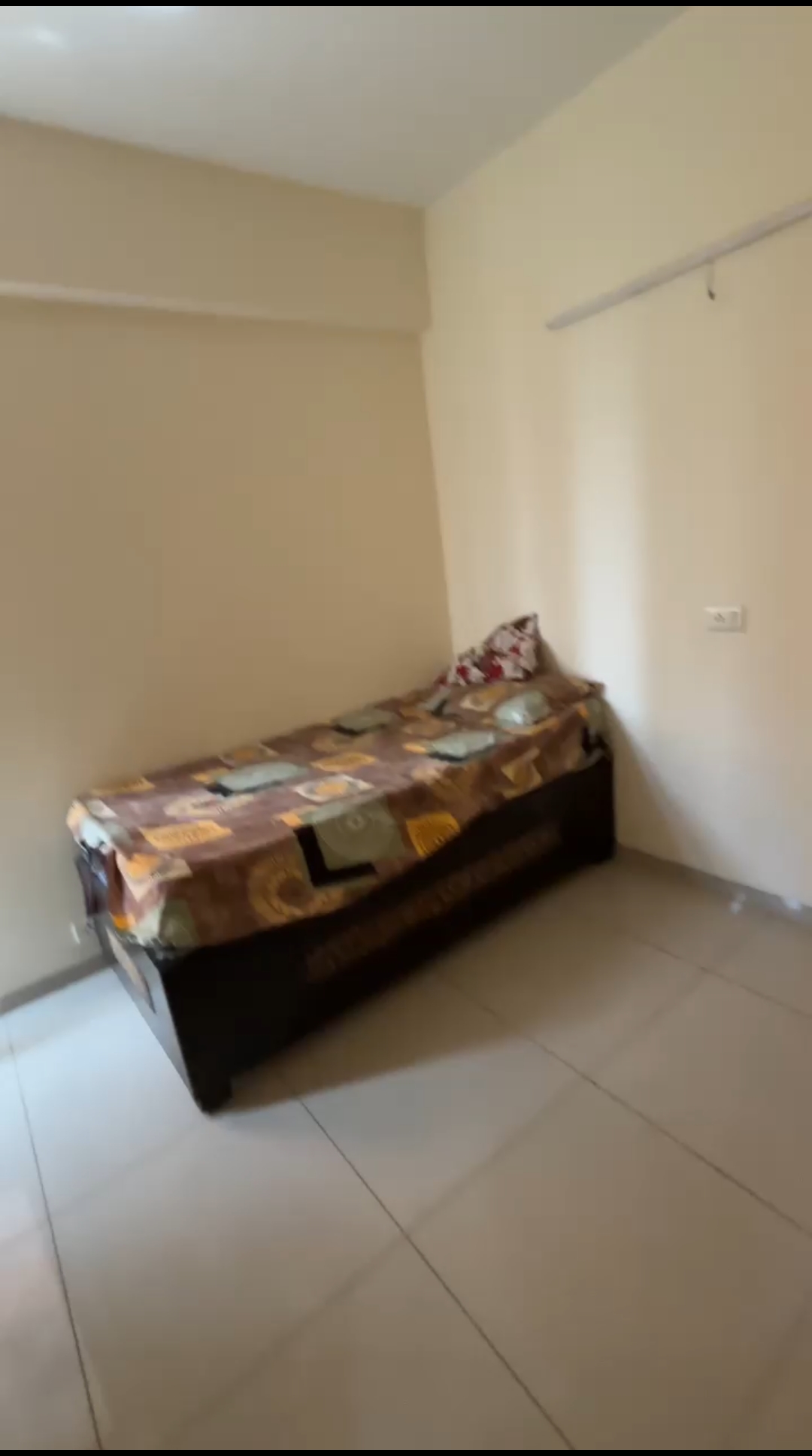 2 BHK + Pooja Room Apartment For Rent in Wave Dream Homes