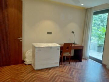 Bedroom in 3 BHK Apartment at Defence Colony – for Rent