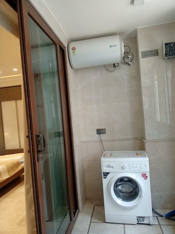 Bathroom in 3 BHK Apartment at Defence Colony – for Rent