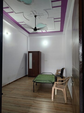 Bedroom in 2.5 BHK Apartment at SKA Divine, Sector 1 Wave City – for Rent