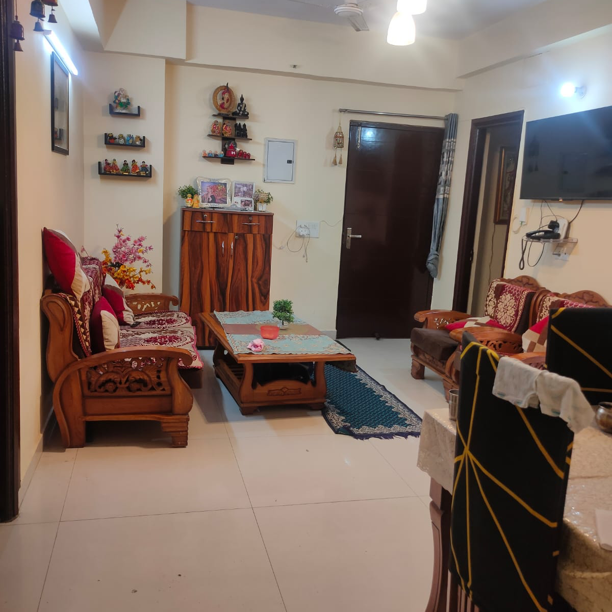 2 BHK + Extra Room 1050 Sq.Ft. Apartment in JKG Palm Resort