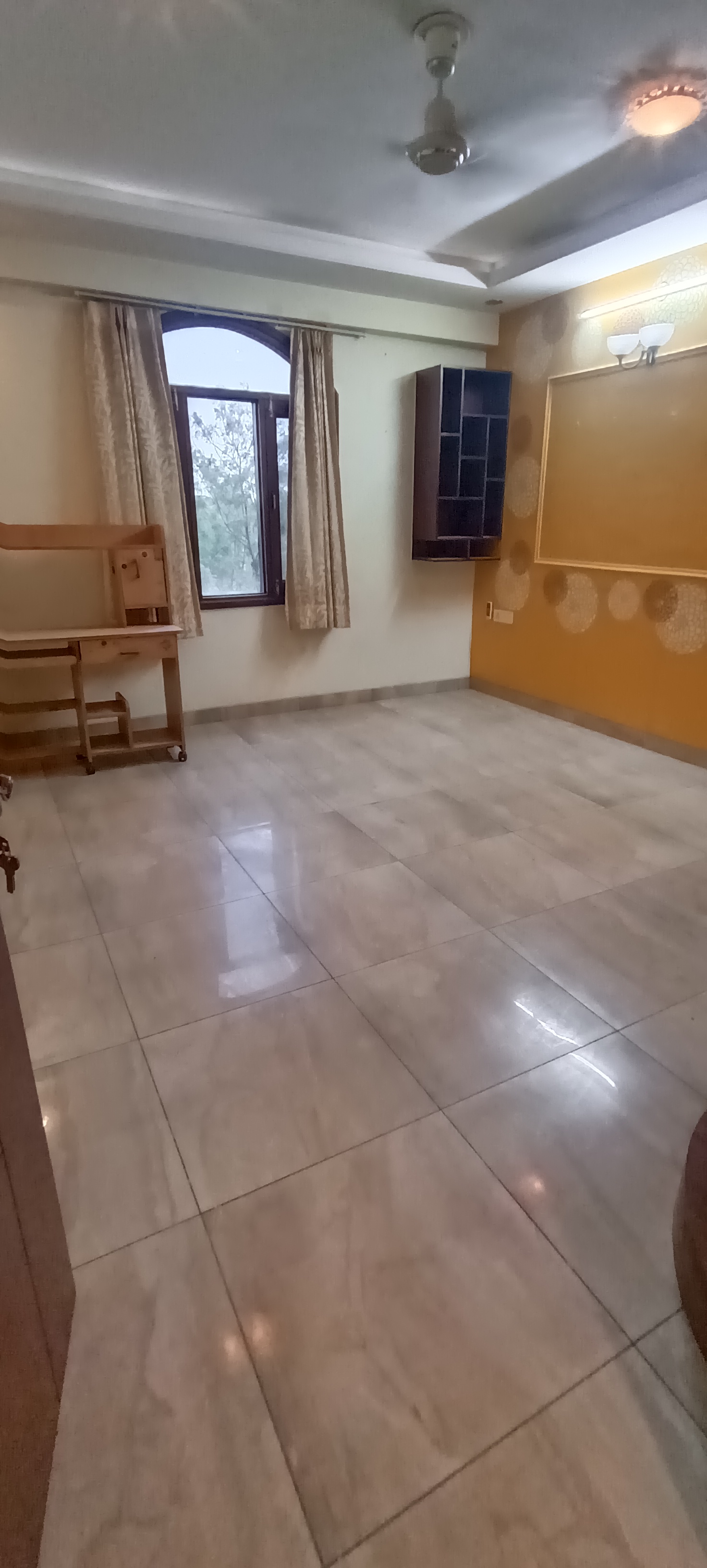 3.5 BHK + Servant Room Apartment For Rent in Durgapura